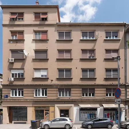 Like Apartment *